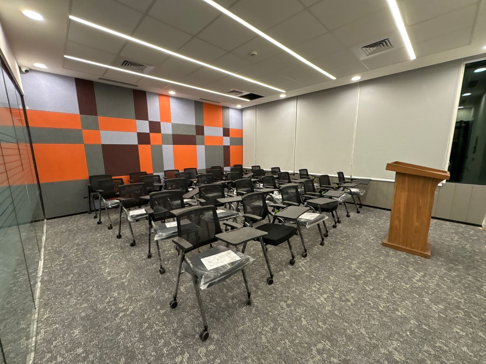 Global Green Interior Design Company Logo - Sustainable Design Experts